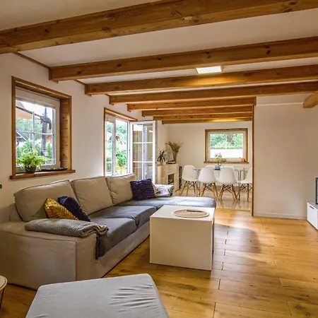 3 Bedroom Stunning In Czarny Mlyn