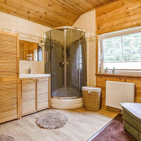 بيت للعطل 3 Bedroom Stunning In